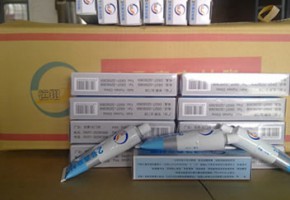 本產(chǎn)品是由潤(rùn)滑油基礎(chǔ)油經(jīng)精餾、稠化并加入適量的添加劑，再經(jīng)后處理后制得。本產(chǎn)品主要用作真空系統(tǒng)的活動(dòng)部分和可拆卸部分的密封和潤(rùn)滑。1、2、3號(hào)適用于30℃條件下使用，4號(hào)最高使用溫度可達(dá)120℃，可用